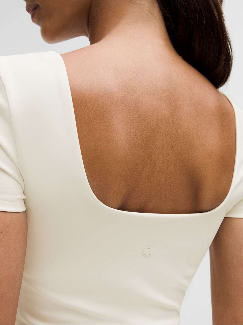 lululemon Wunder Under SmoothCover Square Neck T-Shirt in Light Ivory size 14